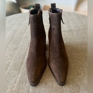 HOUSE OF HARLOW 1960 Sz 7.5 Brown Suede Western Ankle Boots Excellent Condition